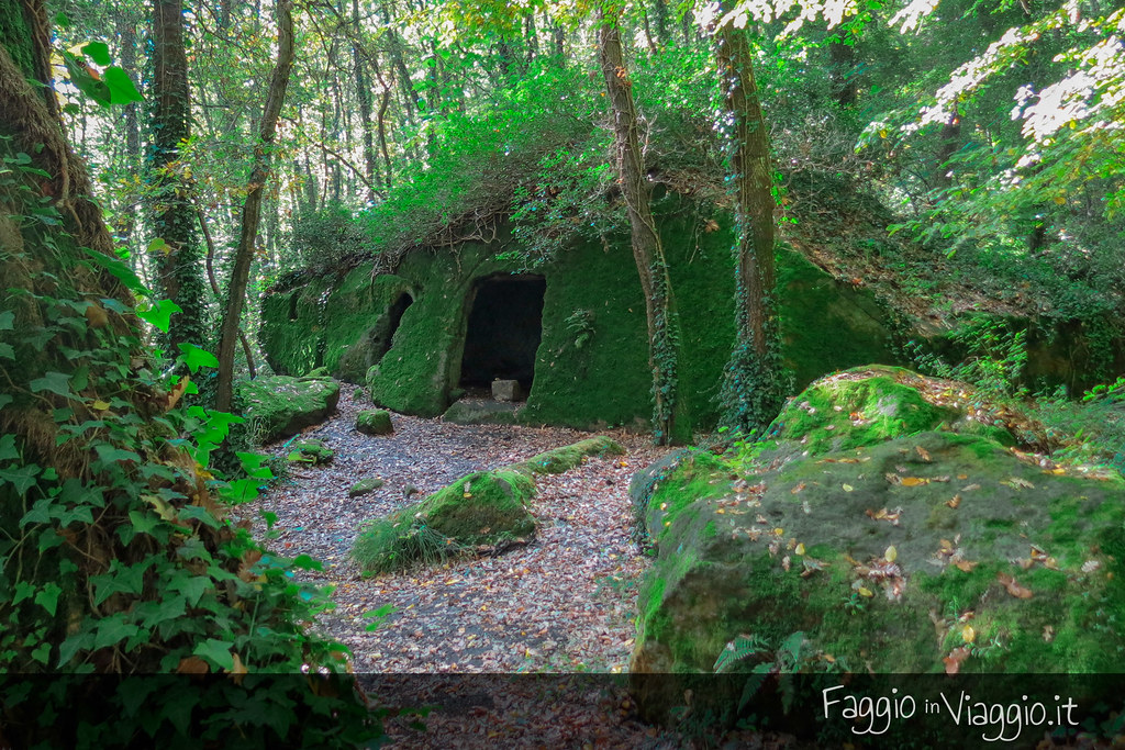 La casa-grotta (area archeologica di Santa Cecilia)