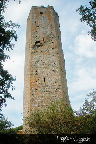 Torre di Chia (Castello di Colle Casale)